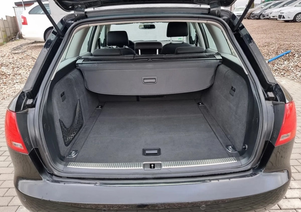 Audi A4 cena 21900 przebieg: 258000, rok produkcji 2006 z Ustka małe 631